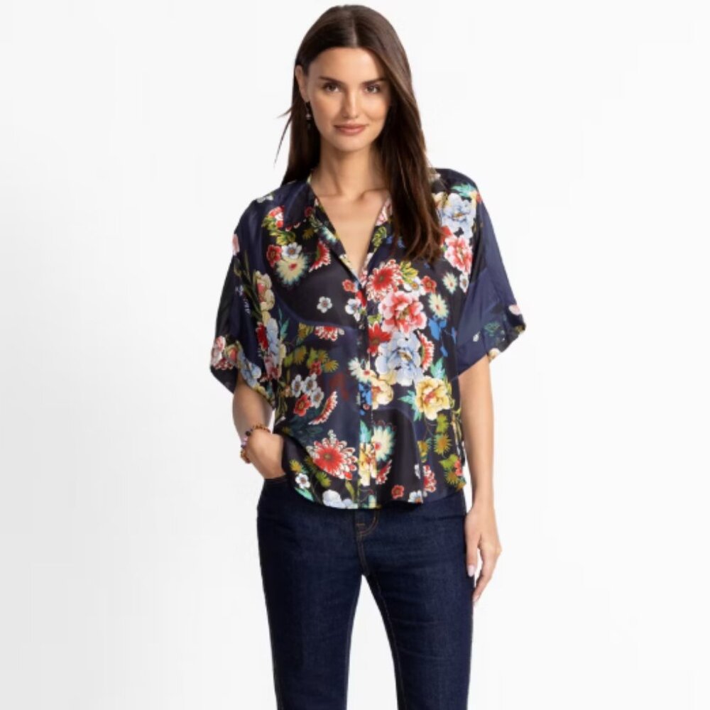 Cato Short Sleeves Floral Wrap Top Floral size 18 20 navy blue